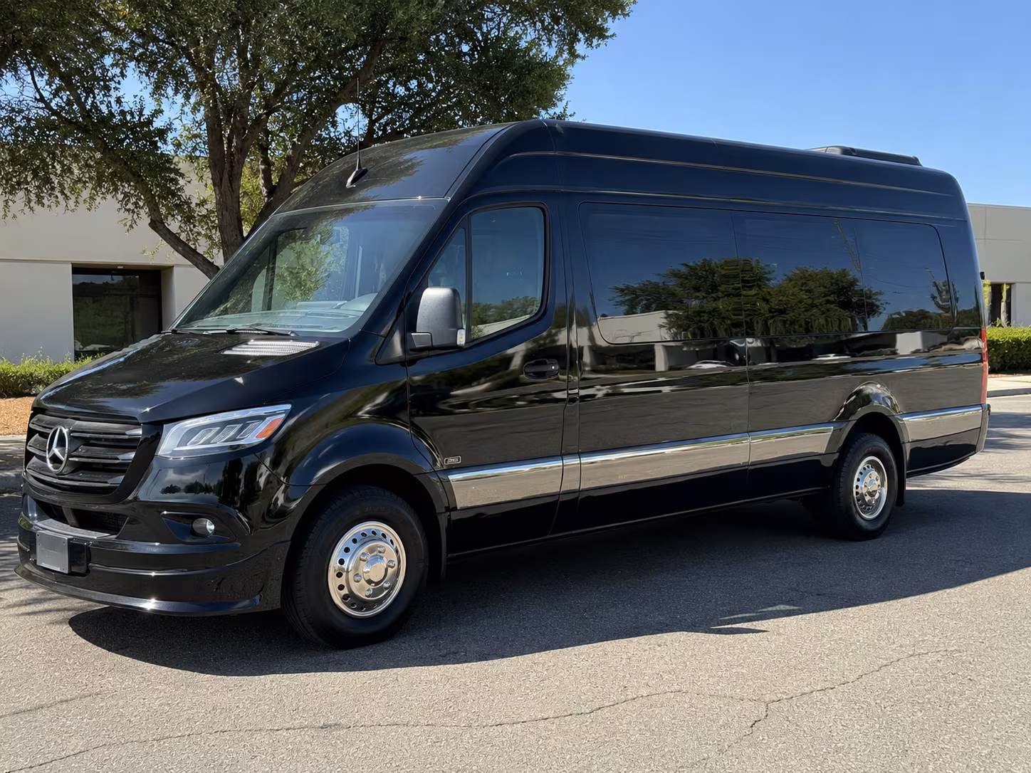 20 passenger sprinter van